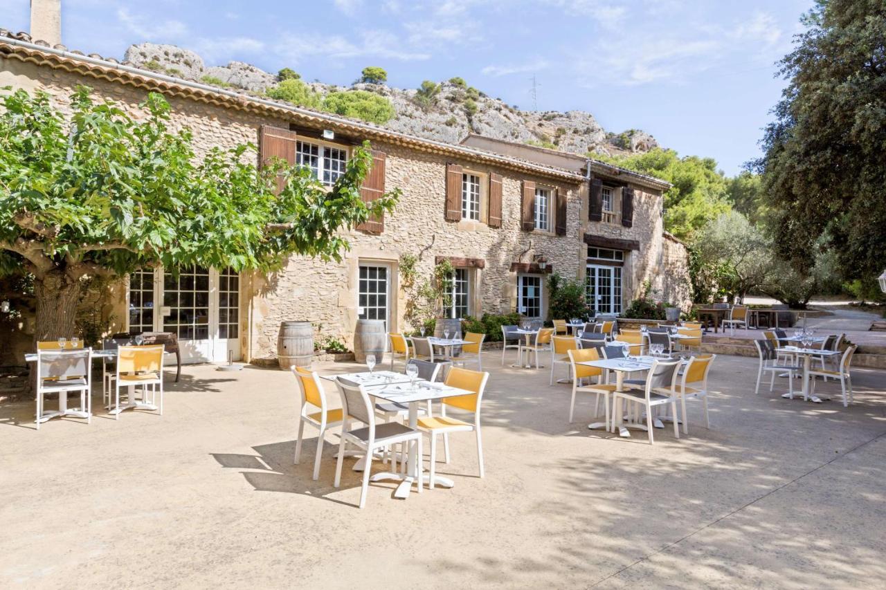 Best Western Domaine de Roquerousse Salon-de-Provence Exterior foto