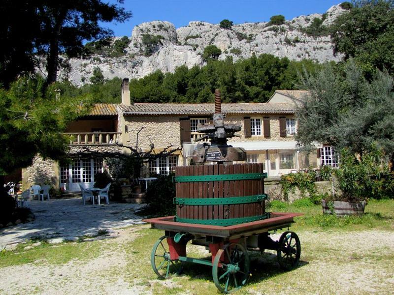 Best Western Domaine de Roquerousse Salon-de-Provence Exterior foto